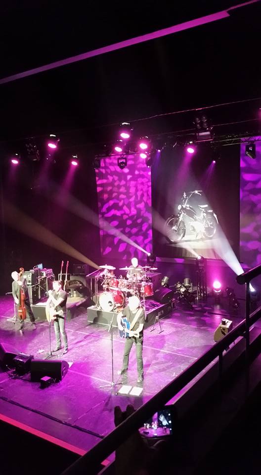 Golden Earring concert photo by Karel Huibers